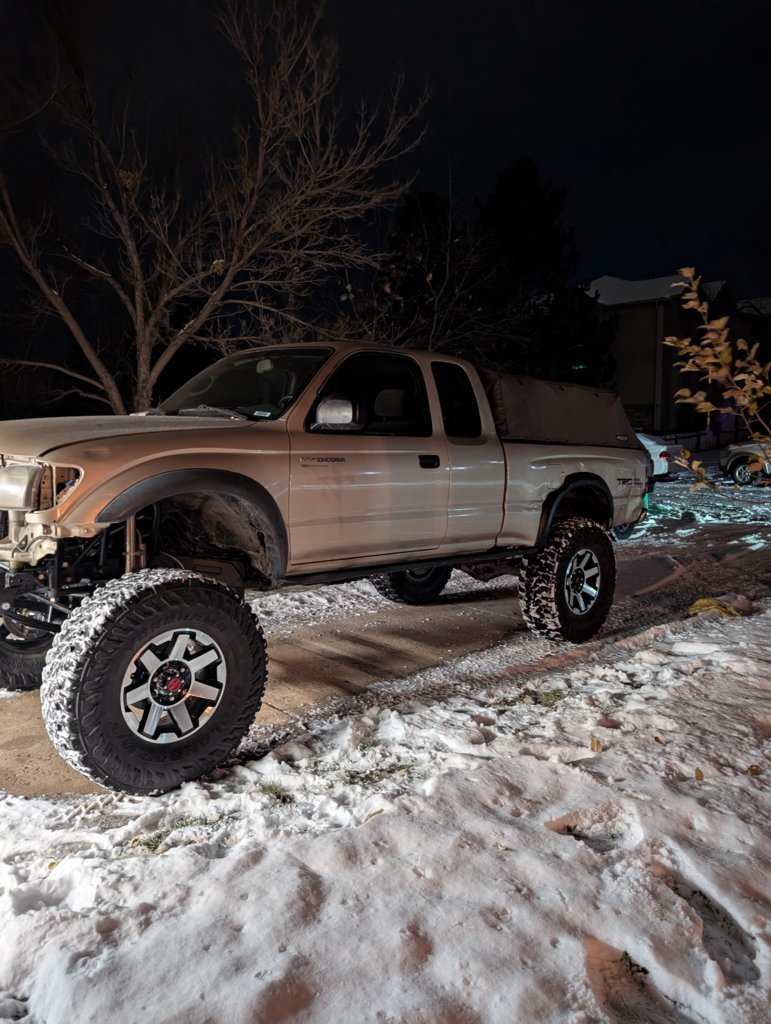 PXL_20241211_004822518.RAW-01.COVER.jpg