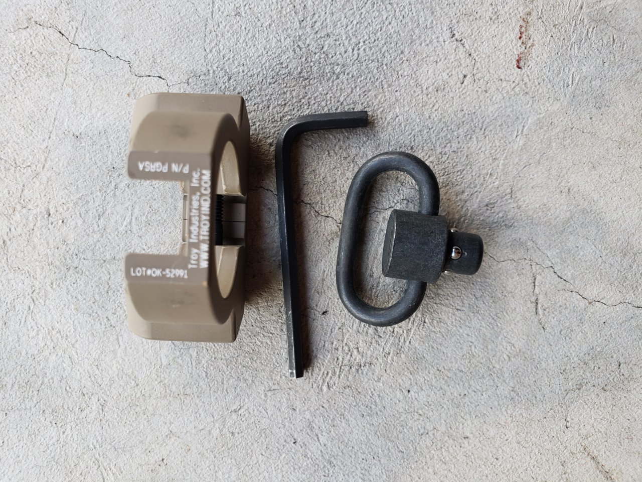 QD.SLING1.jpg