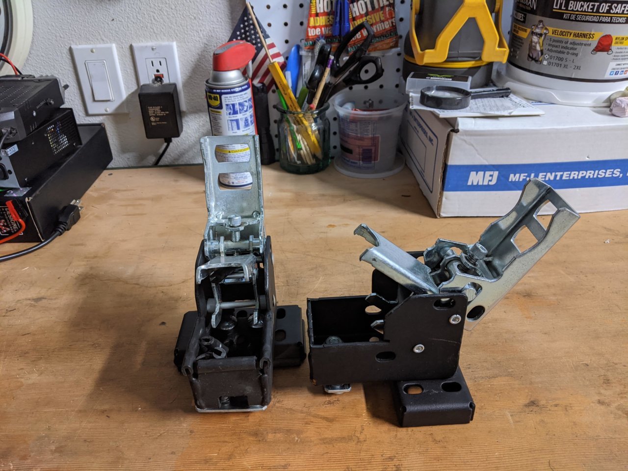 Quick latch mounts.jpg