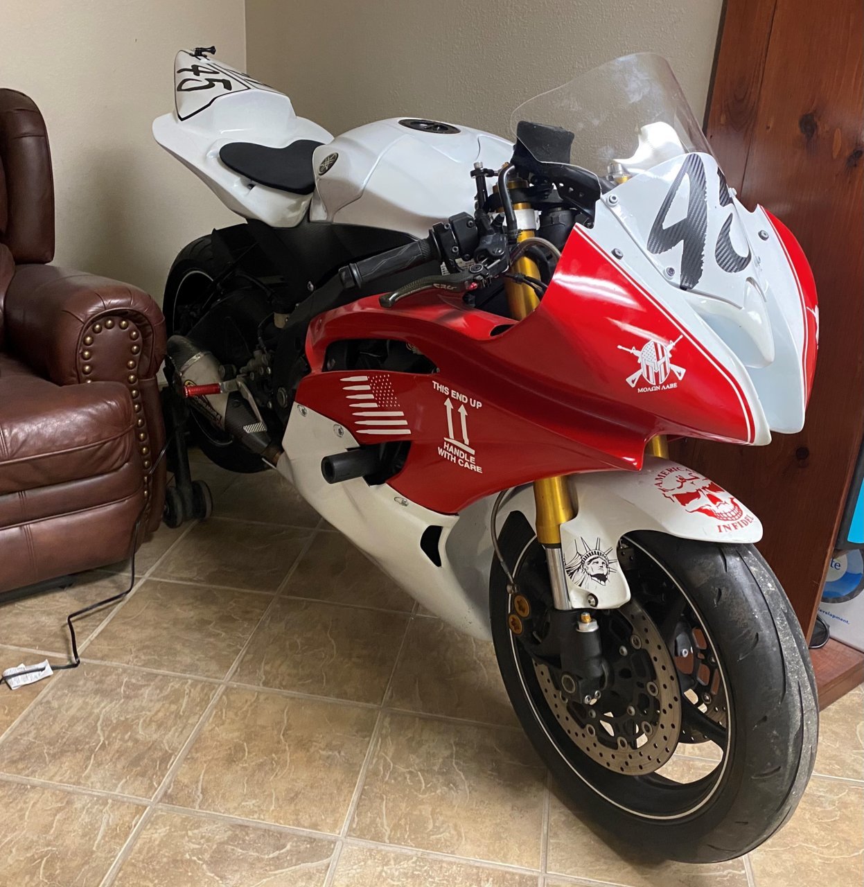 R6.jpg