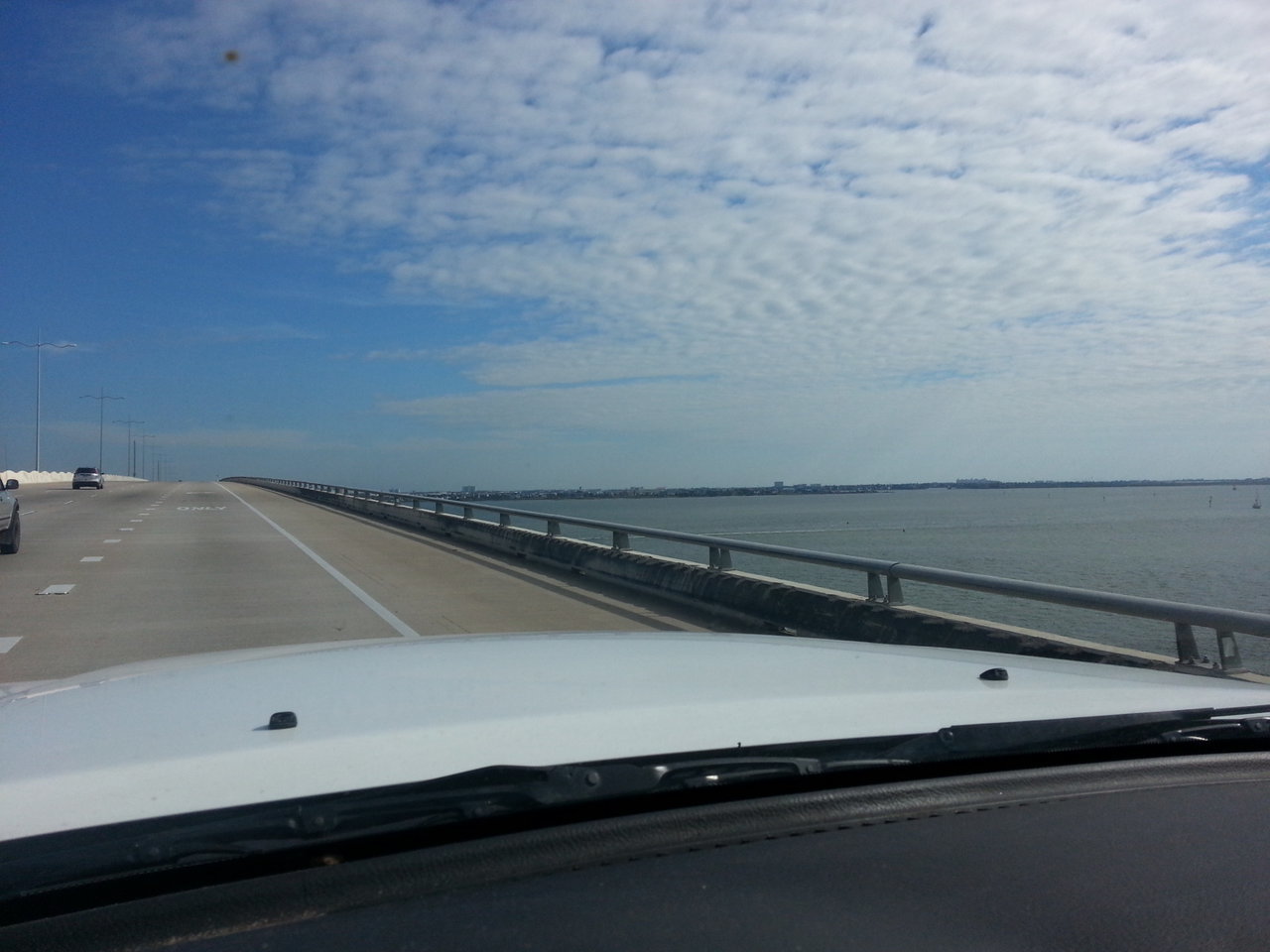 r6wi06_00226226aa76f1946ba31bd7e7eaae841b27f485.jpg