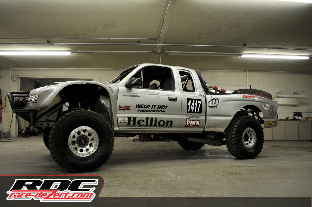 race_dezert_com_feature_robert_pheil_toyota_101.jpg