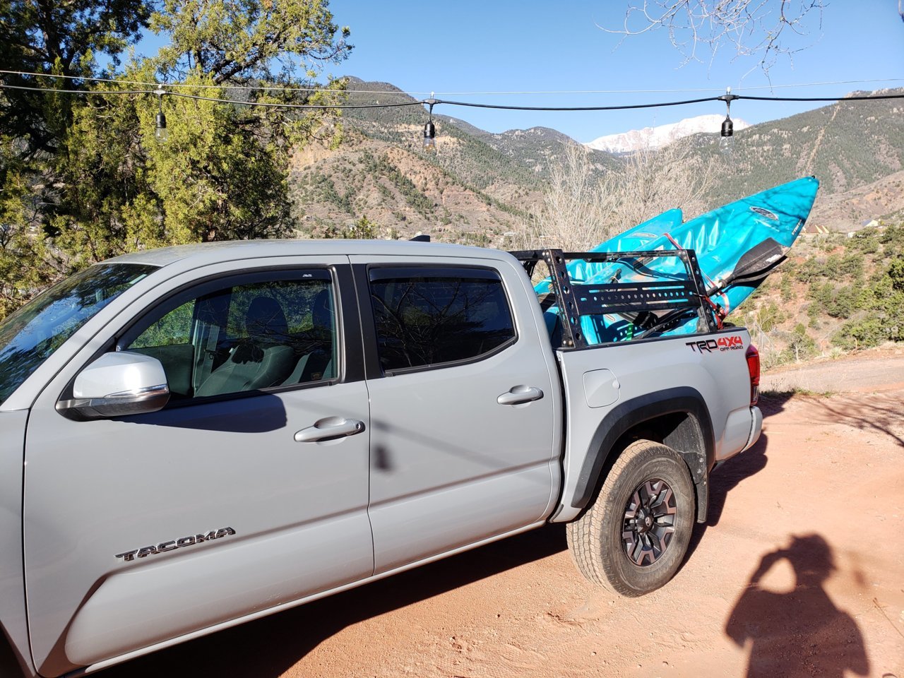 rack_kayaks.jpg