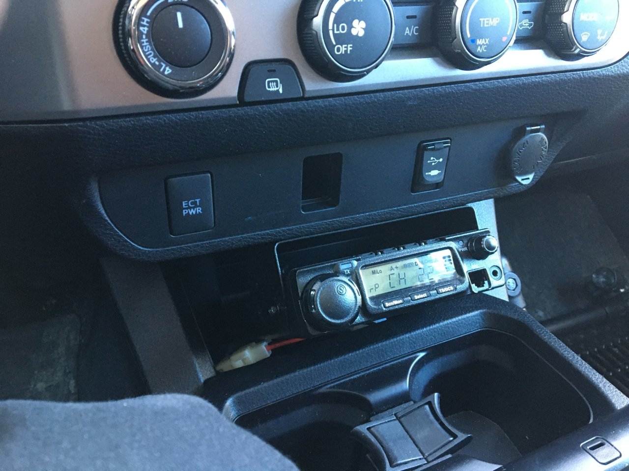 radio1.jpg