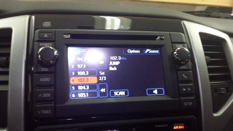 radio3.jpg