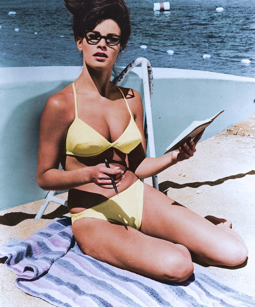 raquel-welch-1965-a-swingin-summer-color.jpg