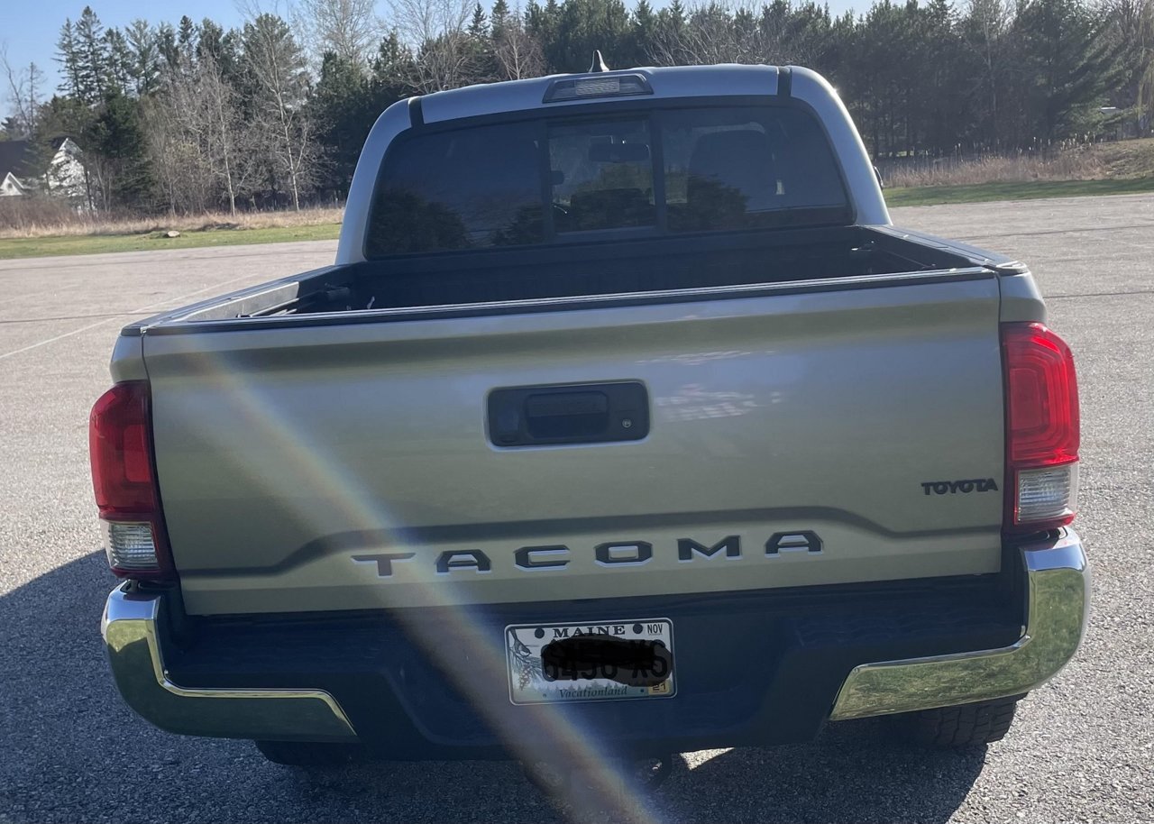 read of truck.jpg