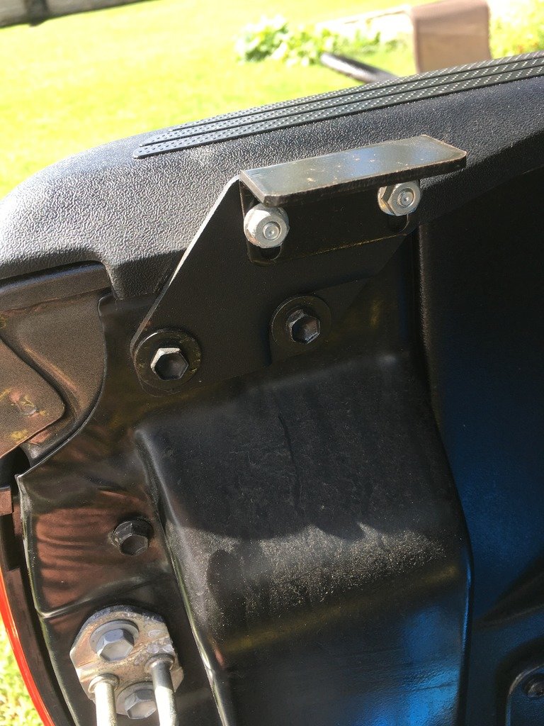 REAR%20LATCHING%20BRACKETS_zpsnhnyqysg_9881eaaabe83b0f8fa7f07e5e327fb3a62652400.jpg