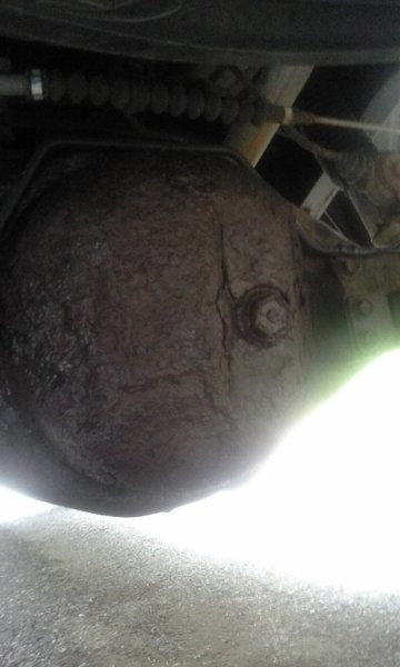Rear Diff 1.jpg