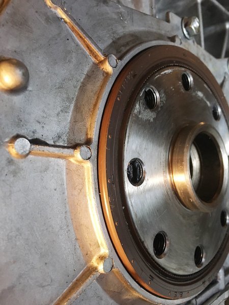 rear main seal new.jpg