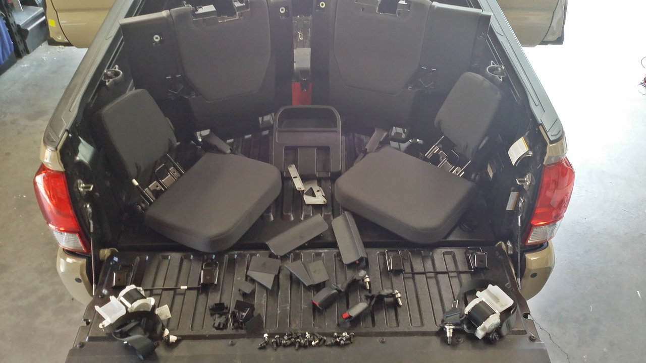 Rear Seats in bed..jpg