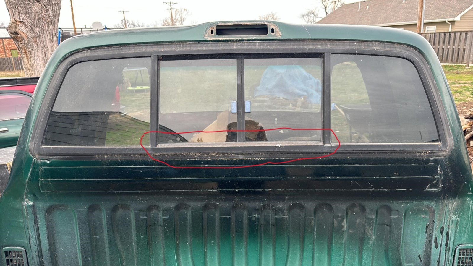 Rear sliding window seal.jpg