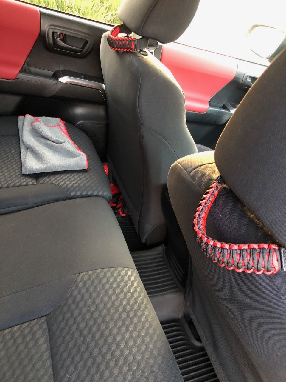 Rear_seats_Tacoma.jpg