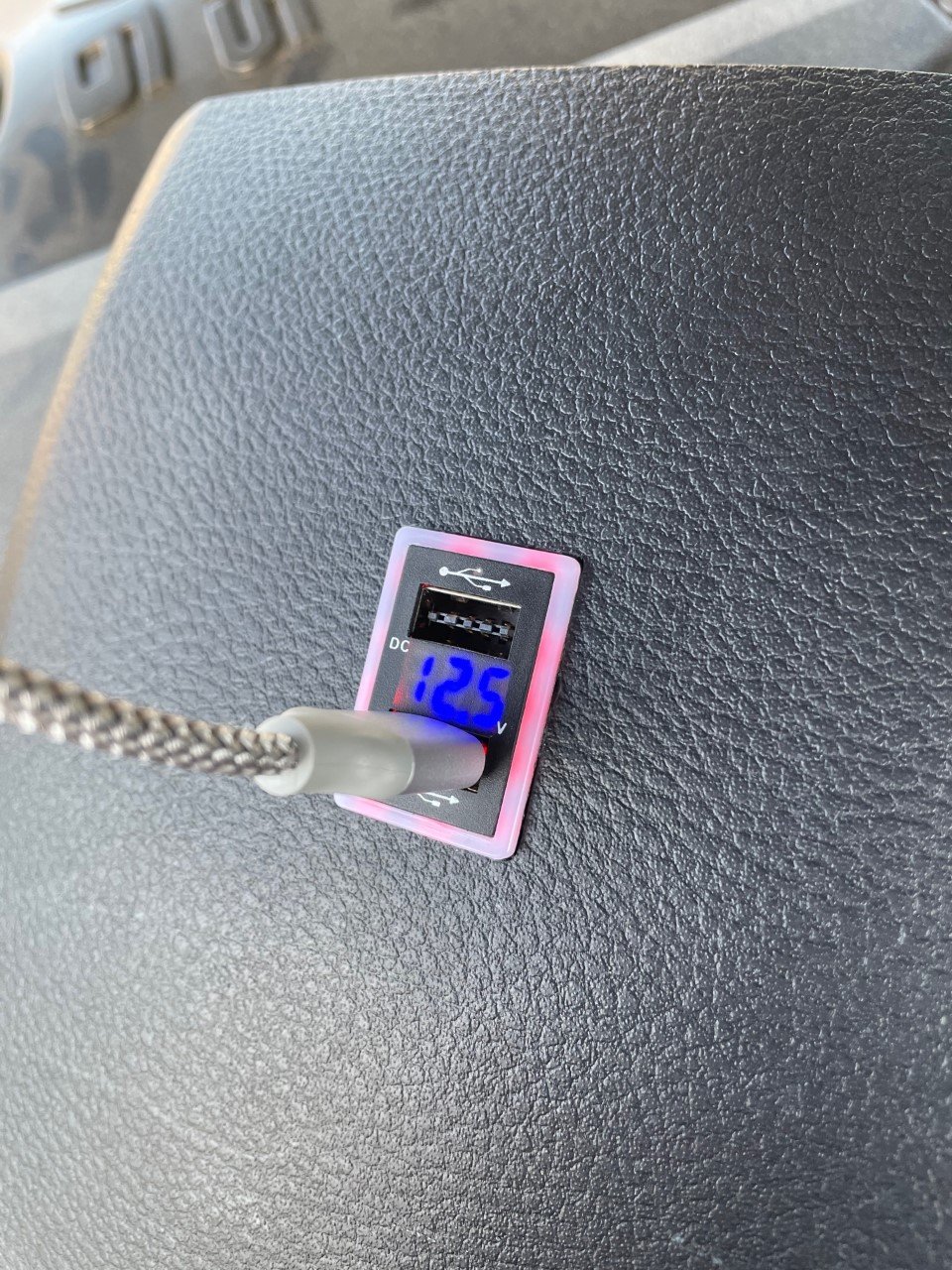 Rear_USB_Taco_05.jpg