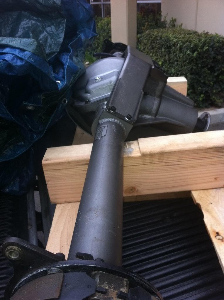 rearaxle1_6ea8d8e7d0a1fdd8f5b82e27c0c686cdc0235e4e.jpg