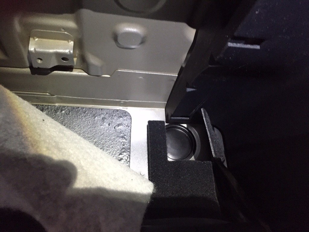 rearcabcablepass_zpslgtfgchm_ab260d7c656378245cd09ae7668af4e662e02080.jpg