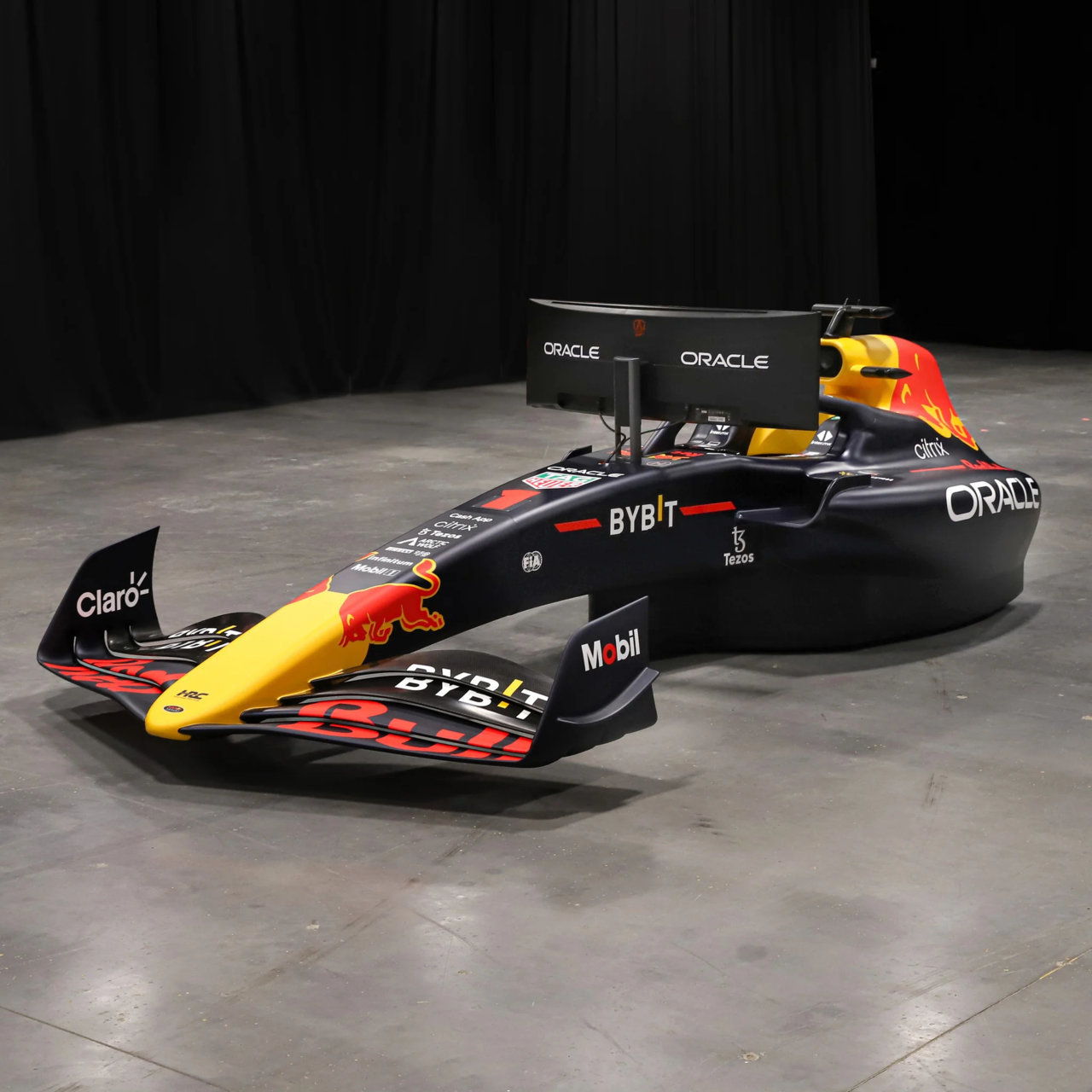 Red-Bull-Simulator-2022-Champions-Edition-1_1024x1024@2x.jpg.jpg