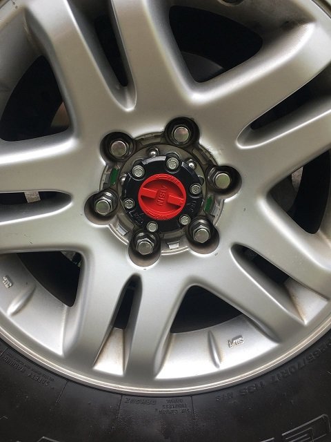 Red hub.jpg