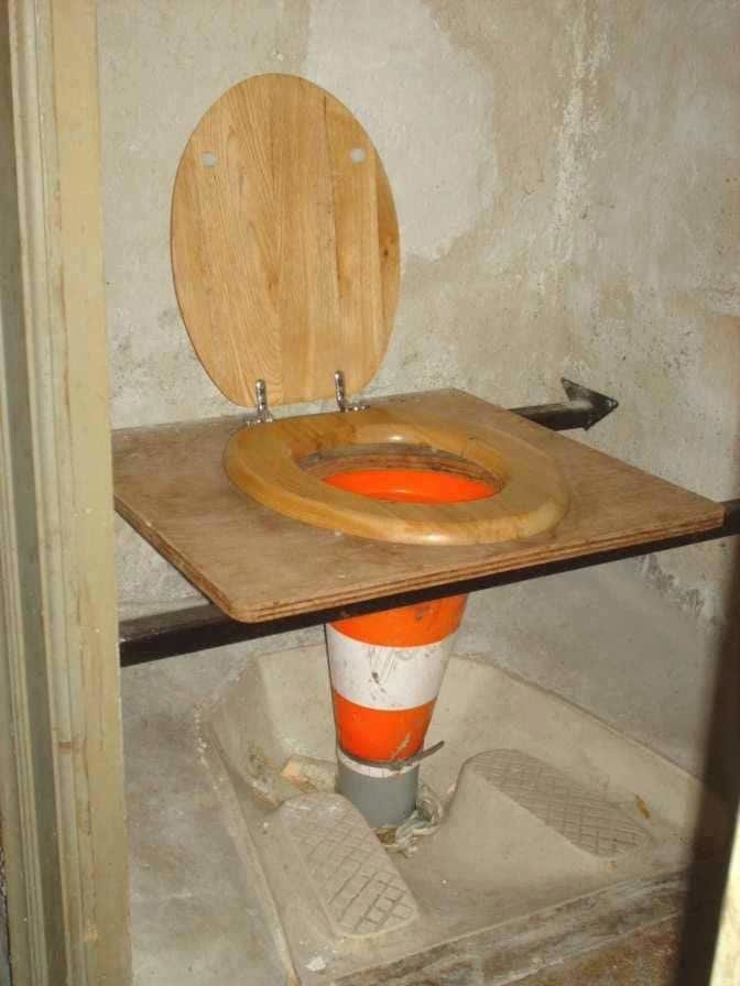 Redneck toilet.jpg