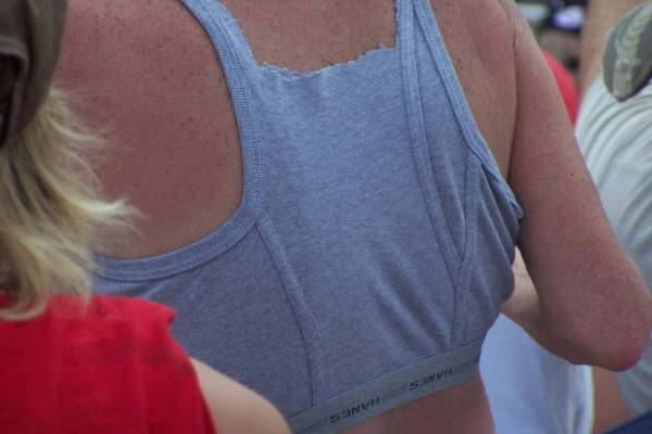 redneck_71f0e998af421e64be13b5e6694a52ce877436b0.jpg
