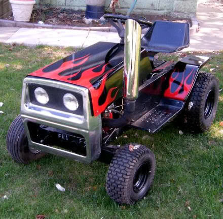 redneck_lawn_tractor_2_5b1746da02d0793b6e2f44fbc3e5cfd96be1c85b.jpg