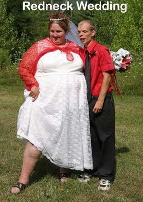 redneck_pics_wedding_9f4515e2de7bb434623a7d543748173664ec3608.jpg