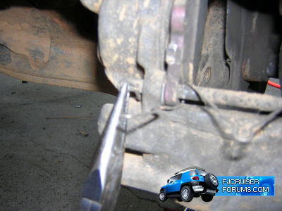 remove_pin_retainer_c087a1a9d7dd4313669de81d9caaaeabf4dc237b.jpg