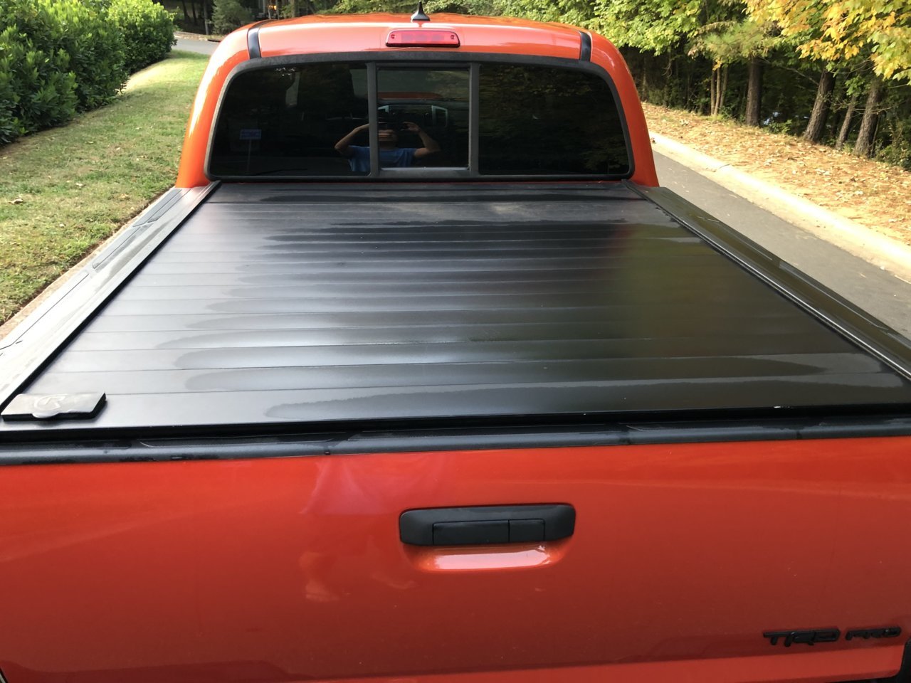 Retrax Hard Bed Cover.jpg