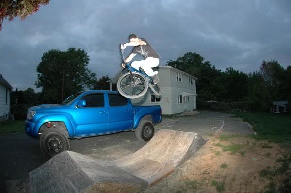 riding_5cb477350f4ba8d204e0f9b93b57047c3d4d489f.jpg