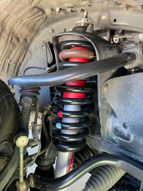 Right (Passenger) Side Shock & Coil Spring Orientation.jpg