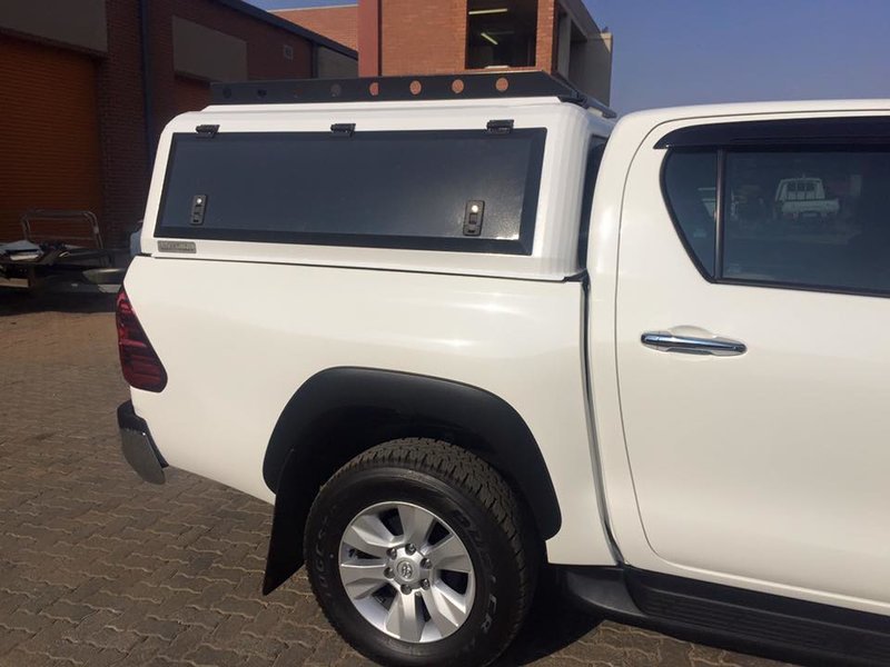 rldhilux2.jpg