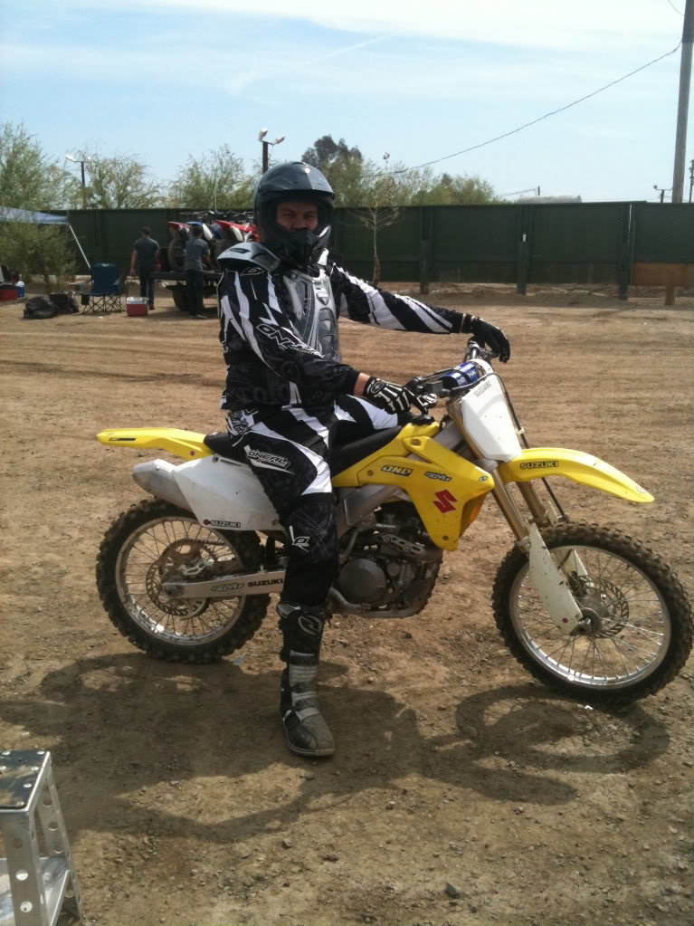 rmz001_7d148c179f3eb16880ad52c8bff3c102f7311a3f.jpg