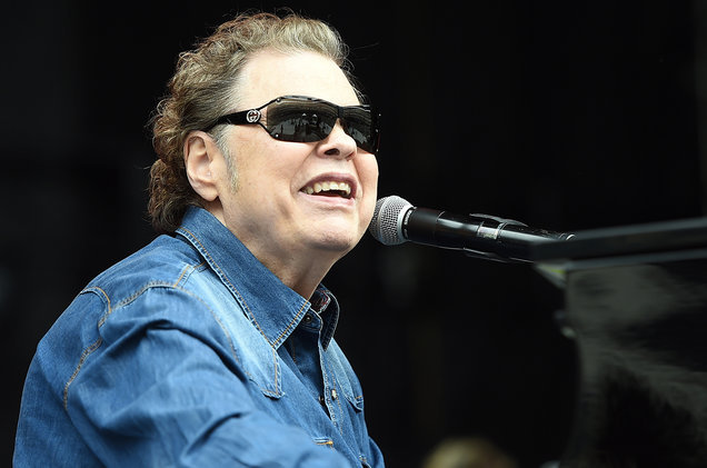 Ronnie-Milsap-live-2015-uu-billboard-1548.jpg