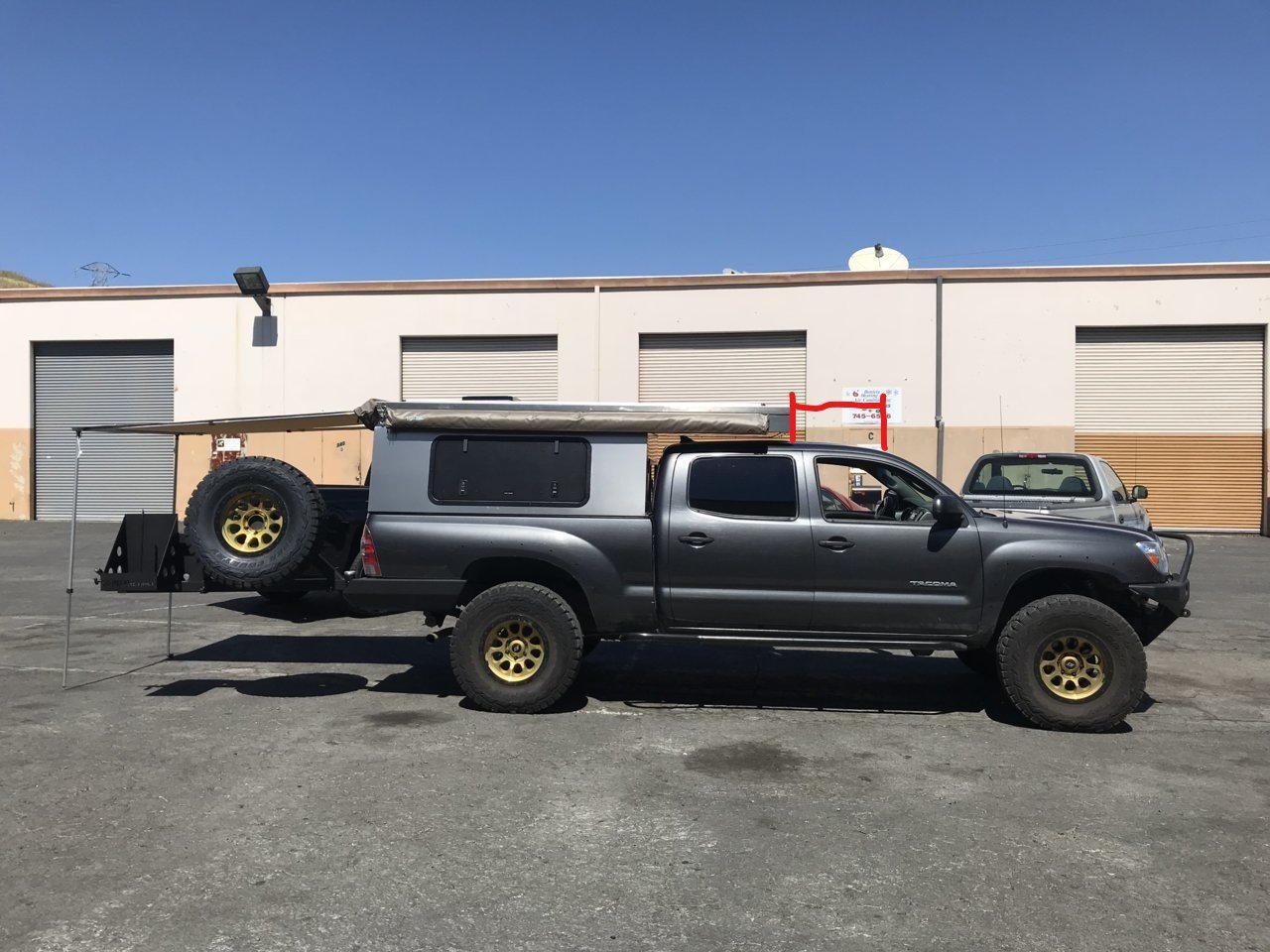 roof box.jpg
