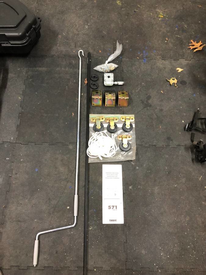 roof top carrier lift.jpg
