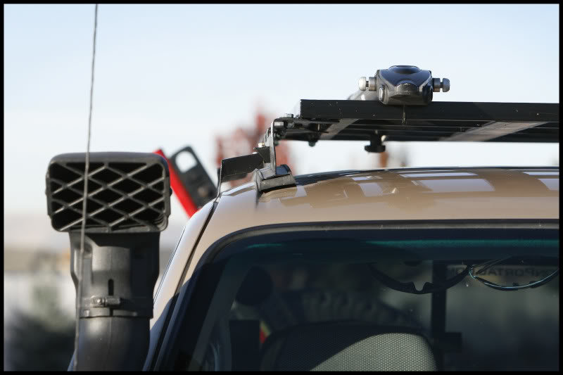 roofrack_detail1_f413468f157dde11c98757229f17038d13f9a068.jpg
