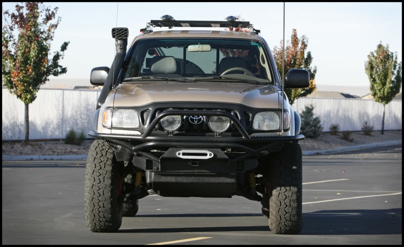 Roofrack_front_b75f2d060d473ae131d4f57eb685c9730fa667a4.jpg