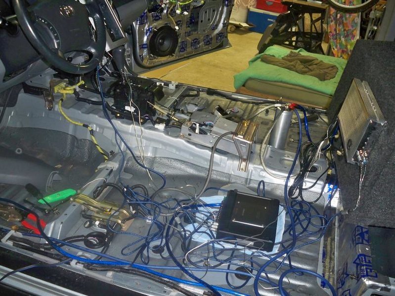 rough wiring 005.jpg