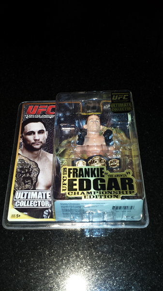 Round 5 Frankie Edgar.jpg