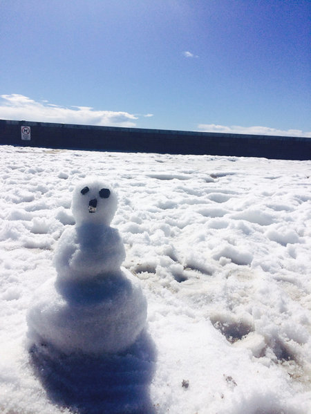 rs_634x845-150302161113-634.huntington-beach-snow3.jpg