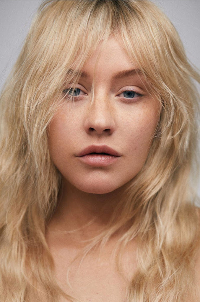 rs_677x1024-180326135352-634-christina-aguilera-32618.jpg