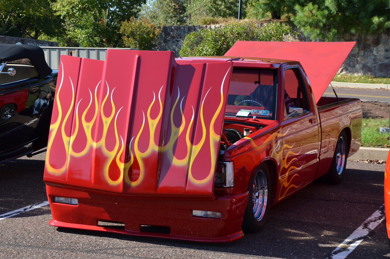 RunningWithThePumpkinsCarShow 138.jpg