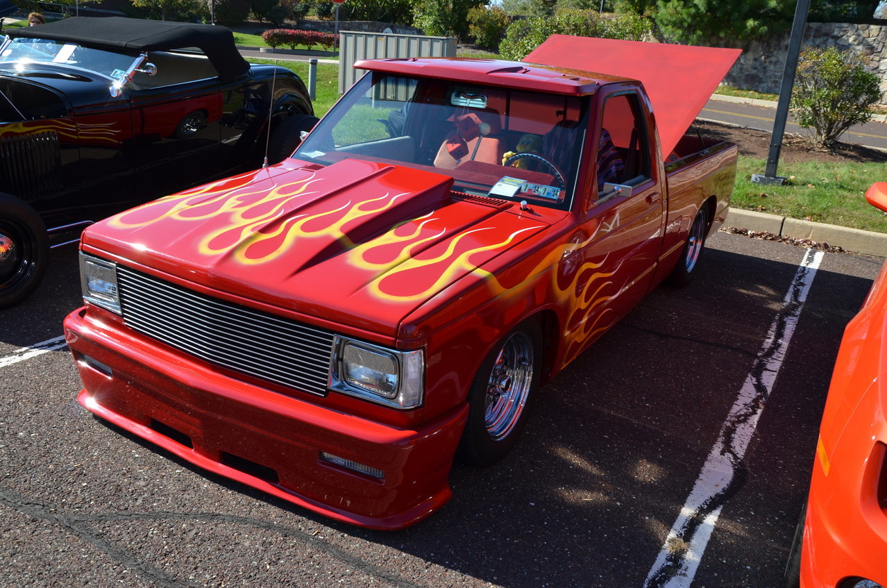 RunningWithThePumpkinsCarShow 154.jpg