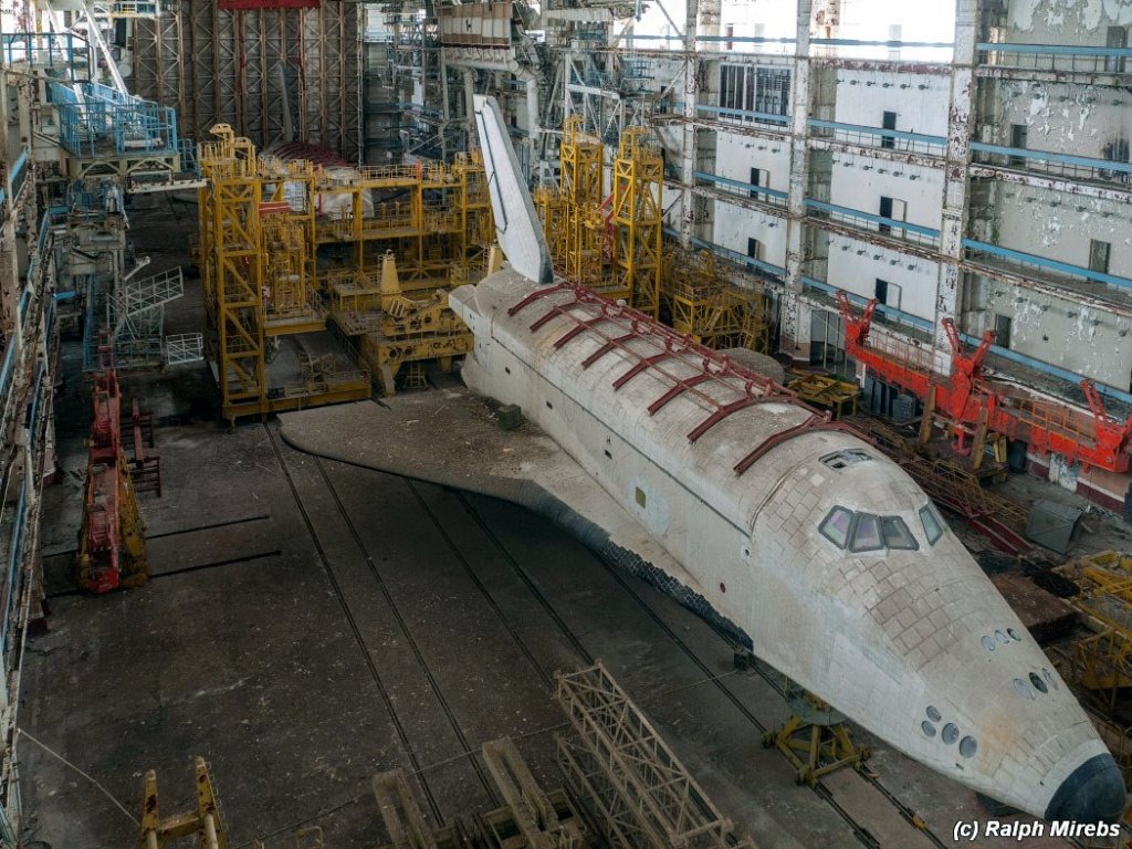 Russian-Space-Shuttles.jpg