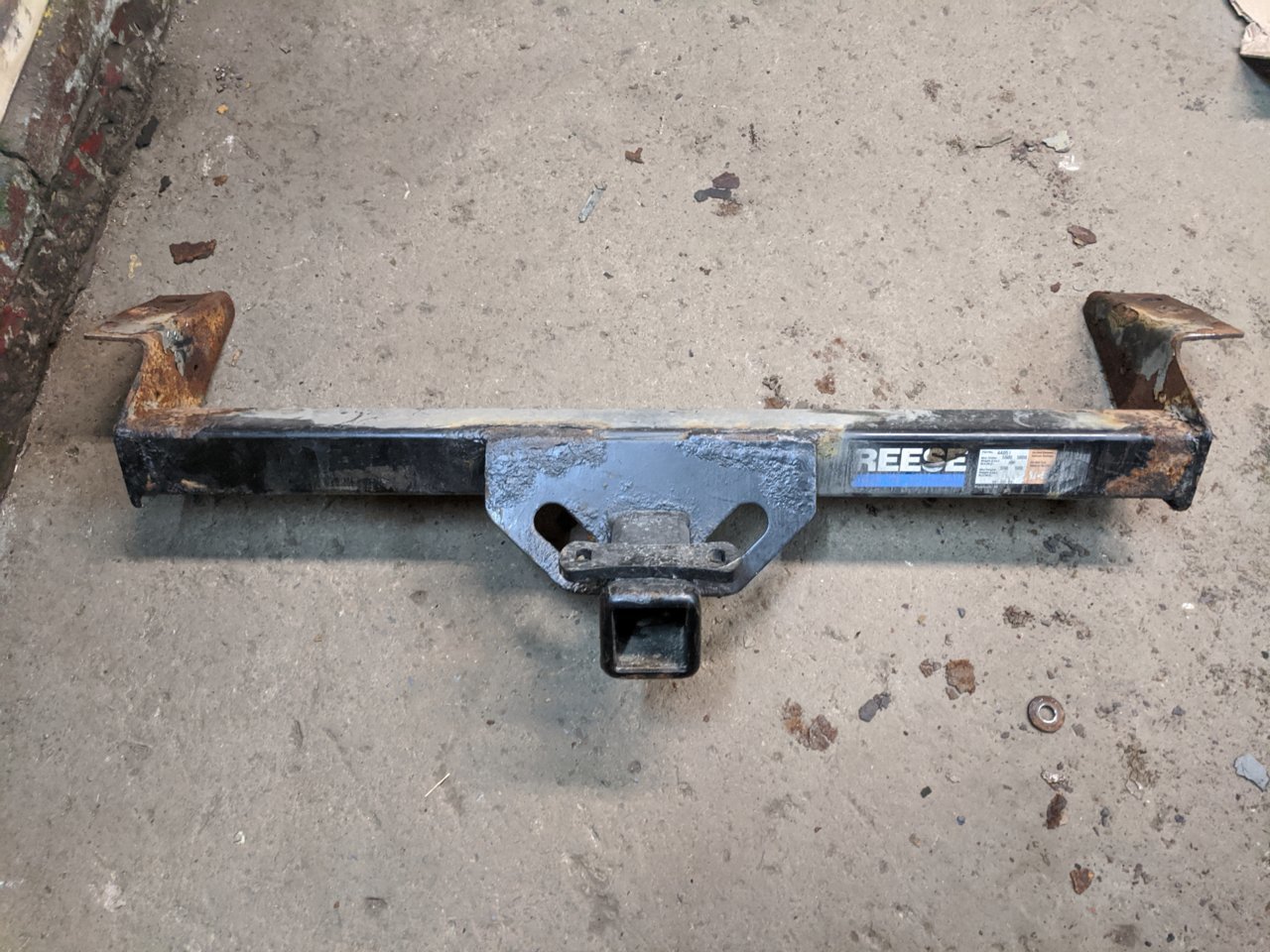 rusted-tow-hitch.jpg