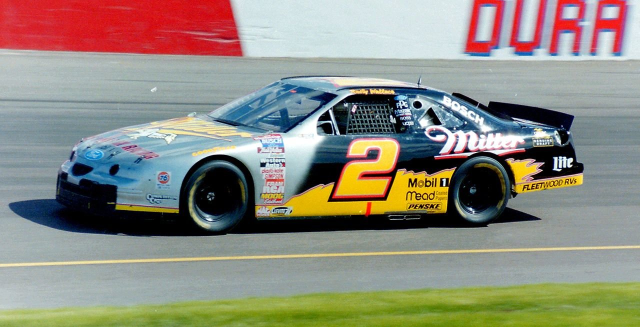 Rusty_Wallace_Penske_Racing_South_Ford_Phoenix_1997.jpg