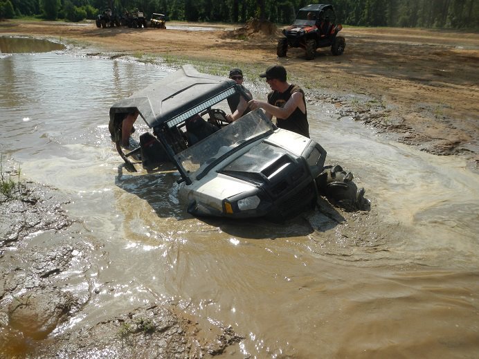 RZR2_zps0dbea8d4_8423b83555d47327833f060a7c9f597579970079.jpg