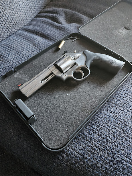 S&W 686.jpg