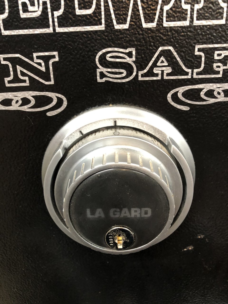 safe2.jpg