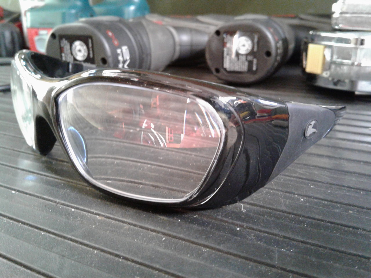 safety glasses.jpg